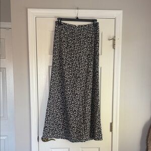 Navy and White Floral Hight Waist Pants